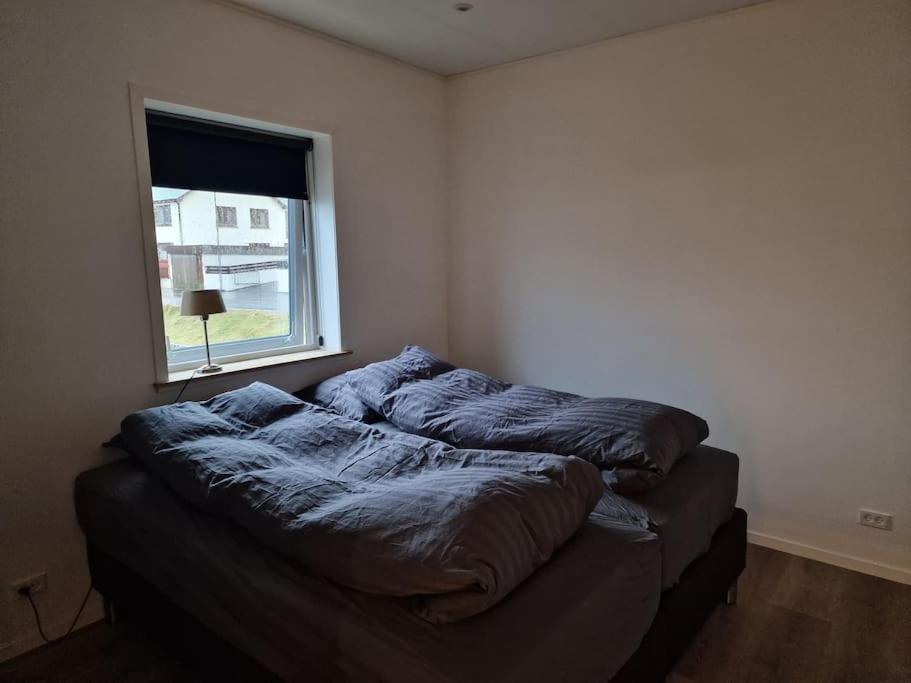 דירות Oyndarfjordur New Flat With Hot Tub - No1 מראה חיצוני תמונה